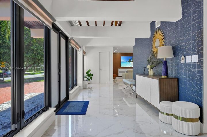 Property Photo: 1501 Algardi Ave FL 33146