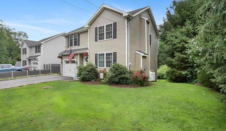 Property Photo:  6 Pochong Trail  CT 06484 