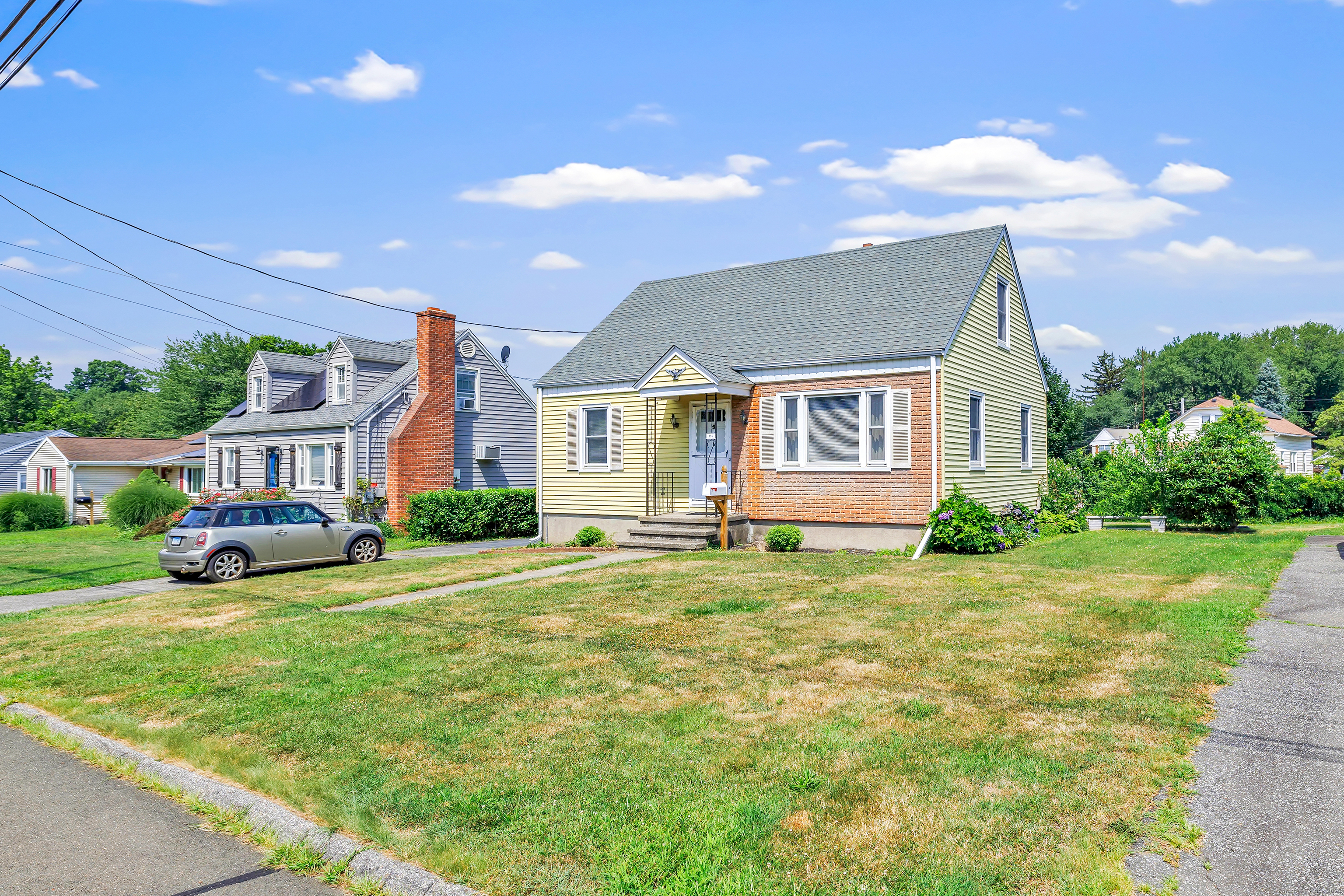 Property Photo:  156 Kenwood Avenue  CT 06614 