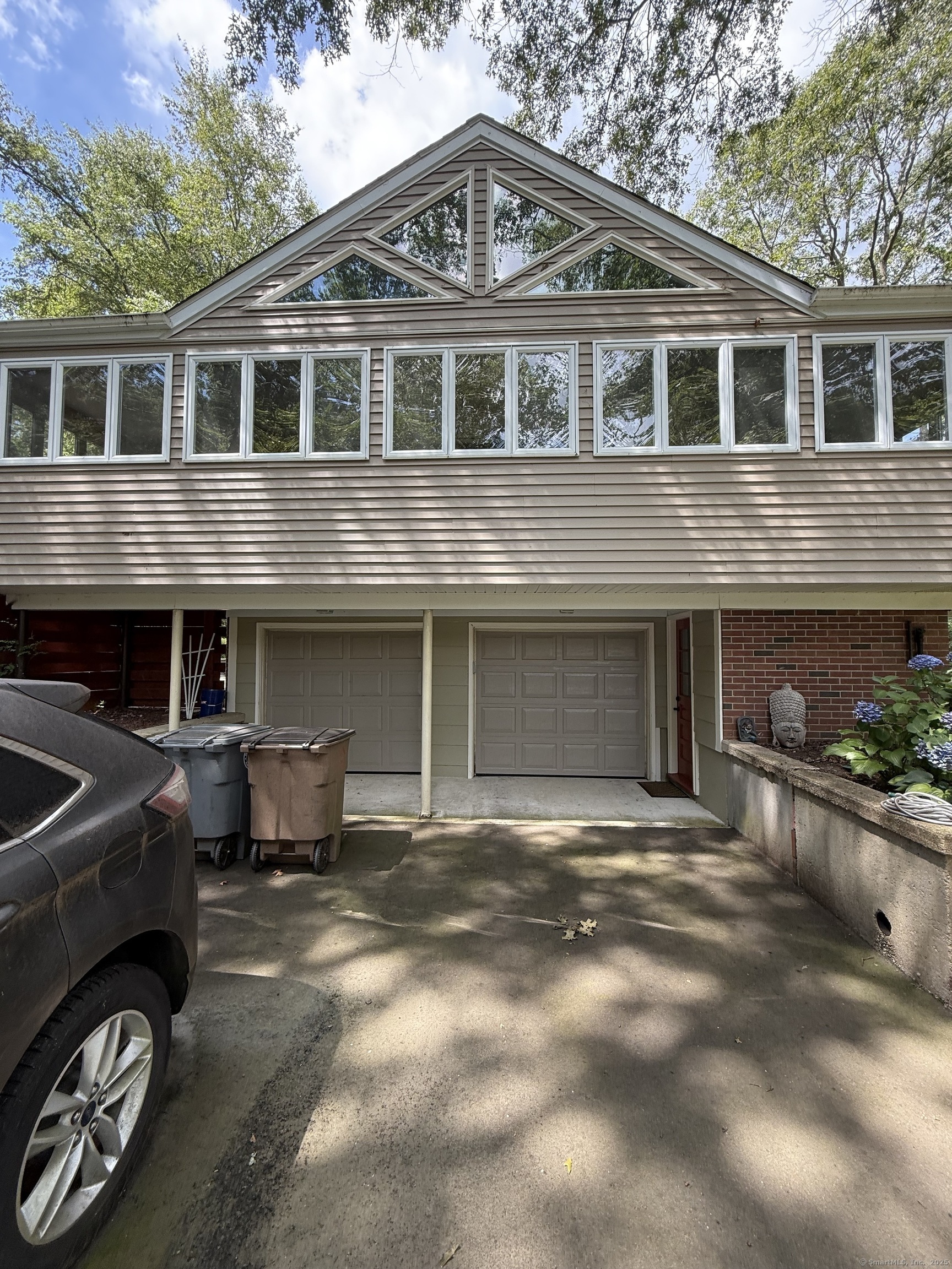 Property Photo: 10 South Ledge Rock Road CT 06357