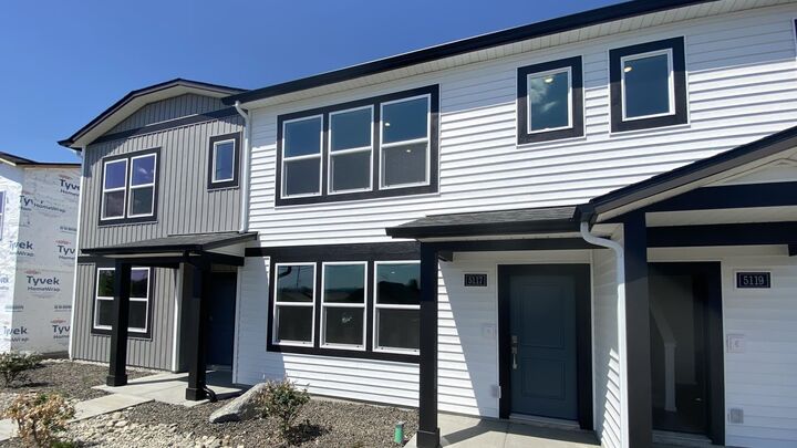 Property Photo: 5117 E Frederick Ave WA 99217