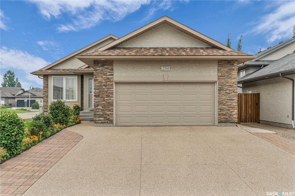Property Photo: 250 Robertson Cove SK S7T 0E6