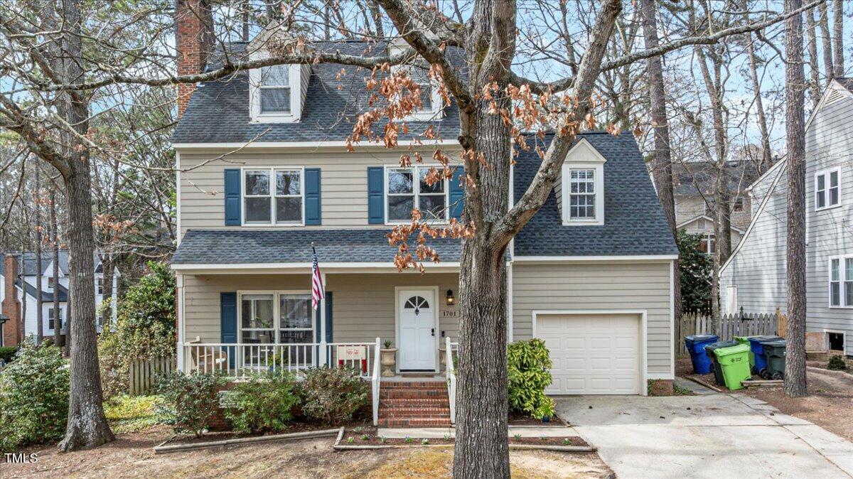 Property Photo: 1701 Point O Woods Court NC 27604