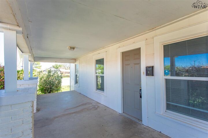 Property Photo:  2155 Avenue F 1604 Coyote Blvd  TX 76309 