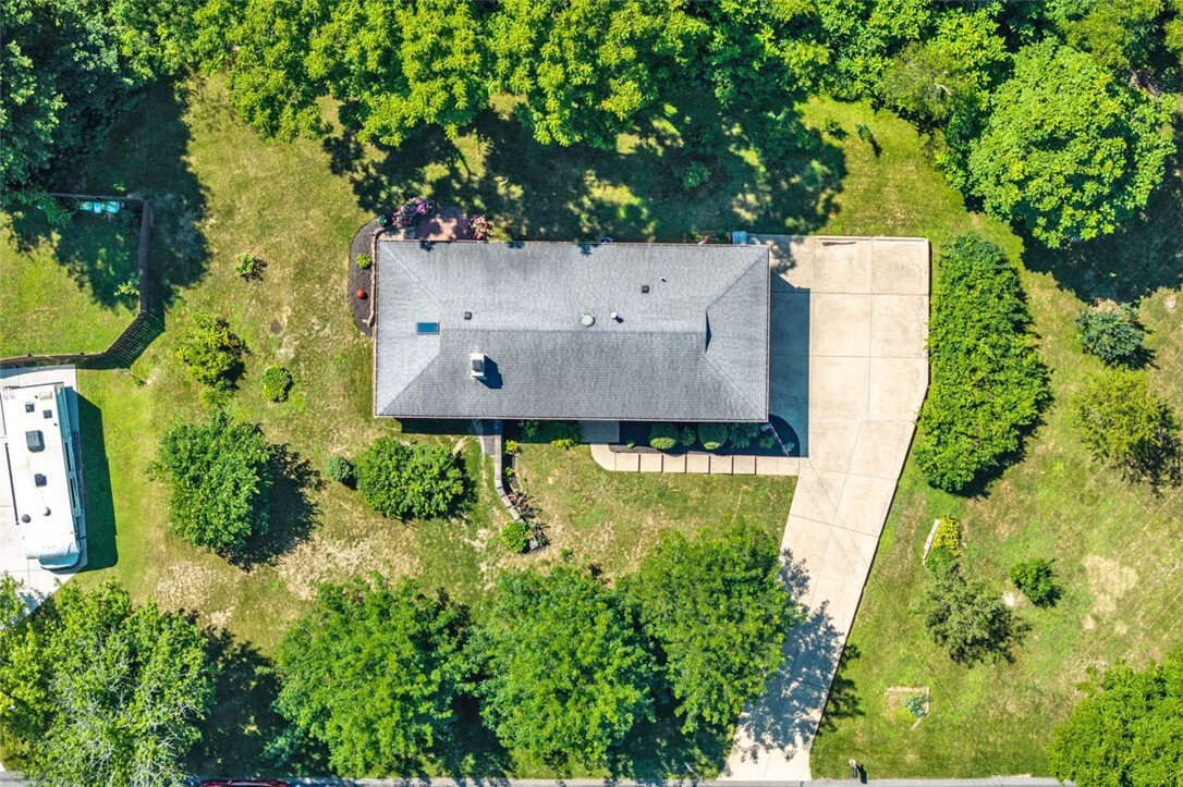 Property Photo: 105 Fulton Drive PA 15367