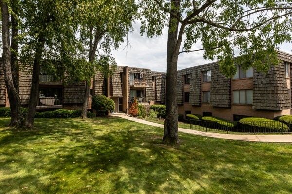 Property Photo: 1325 Forest Green Drive PA 15108