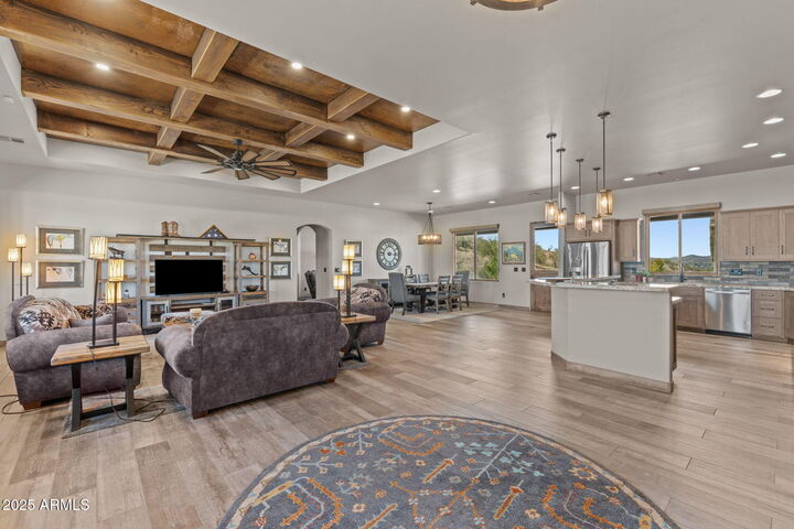 Property Photo:  85 E Mosey Way  AZ 85390 