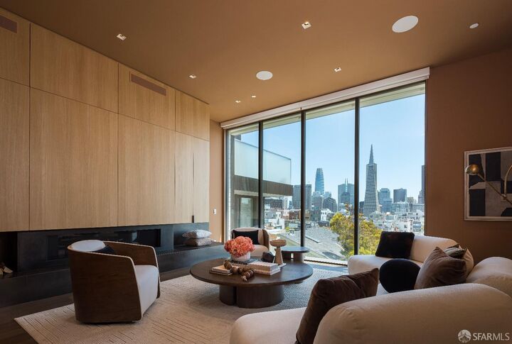 Property Photo:  117 Telegraph Hill Boulevard  CA 94133 