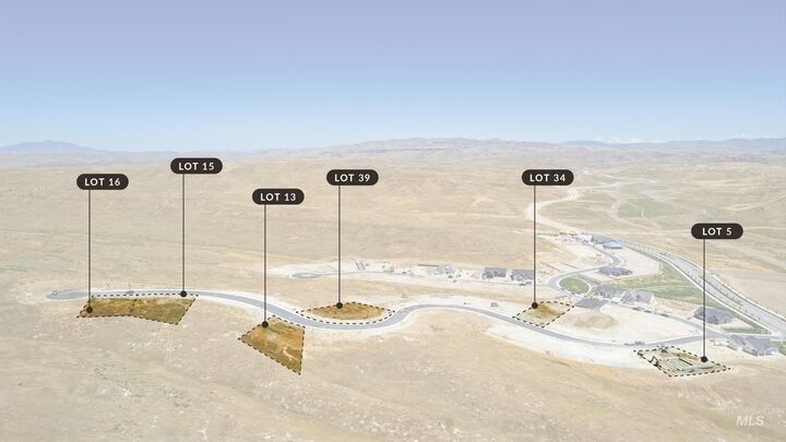 Property Photo:  7202 N Cairnhill Way  ID 83616