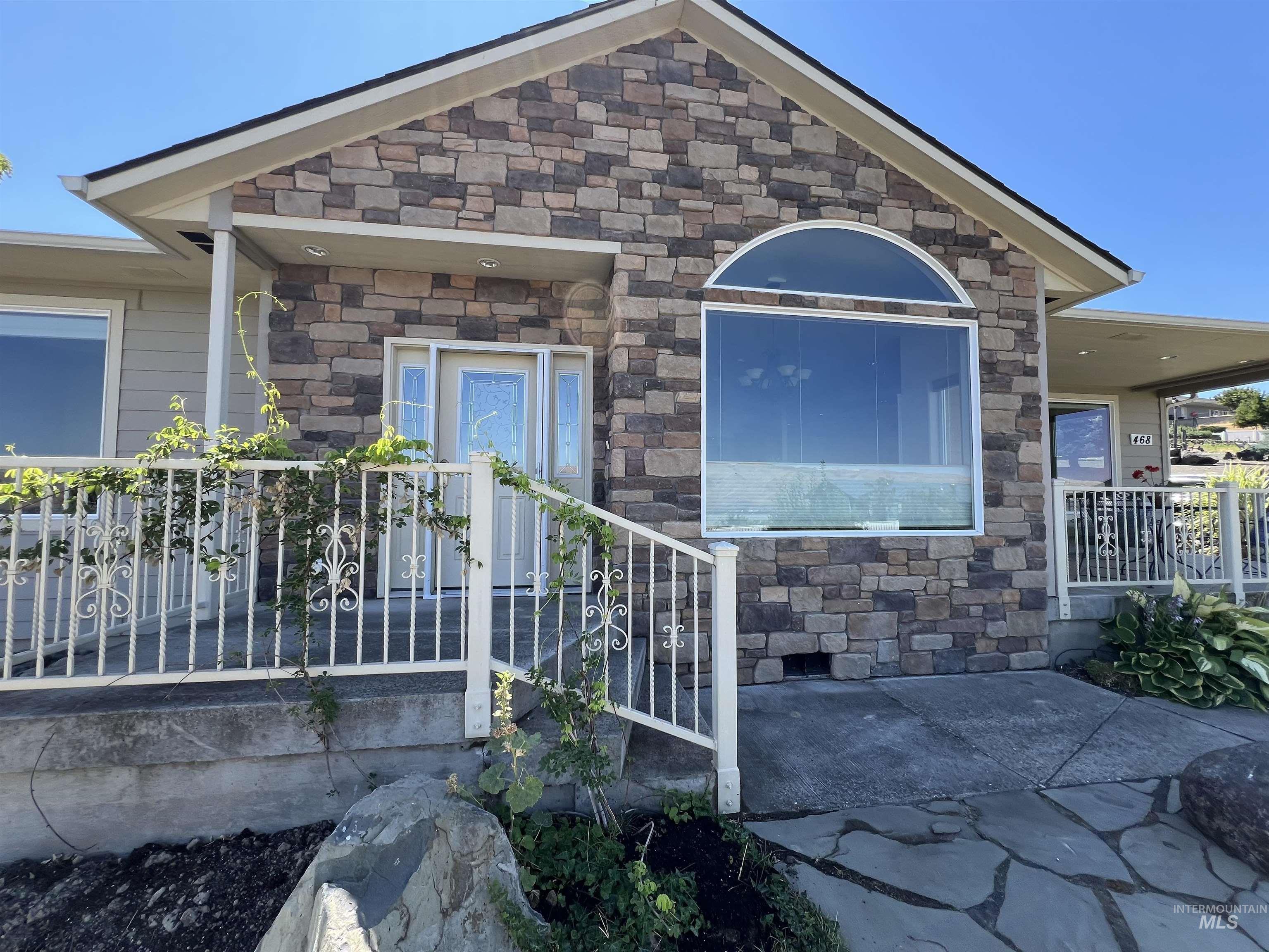 Property Photo: 468 Crestline Circle Drive ID 83501