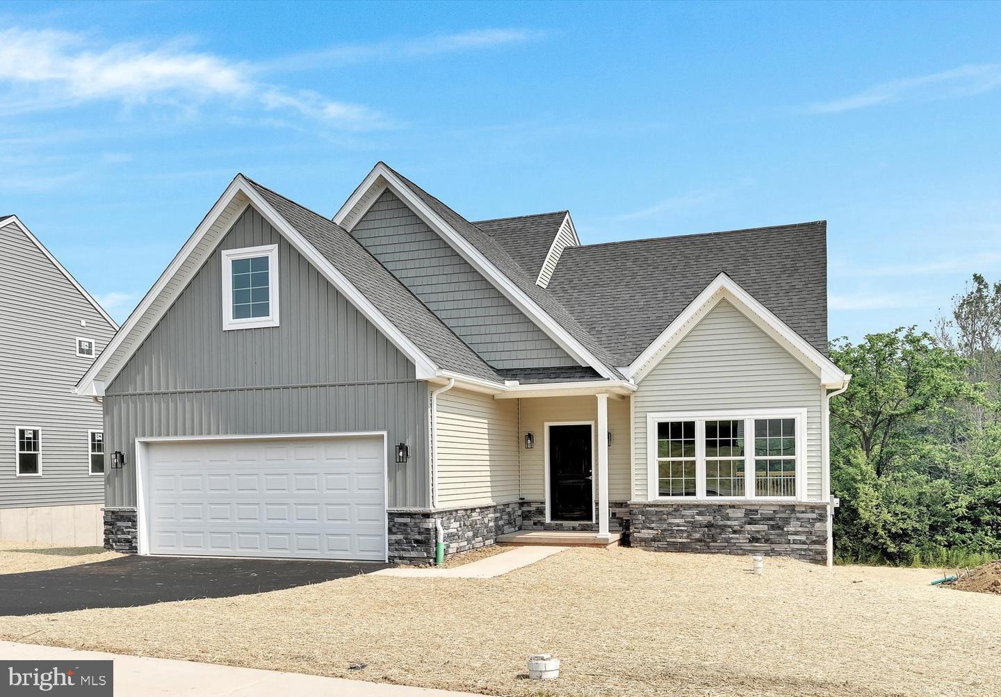 Property Photo: 8 Lantern Court PA 17013