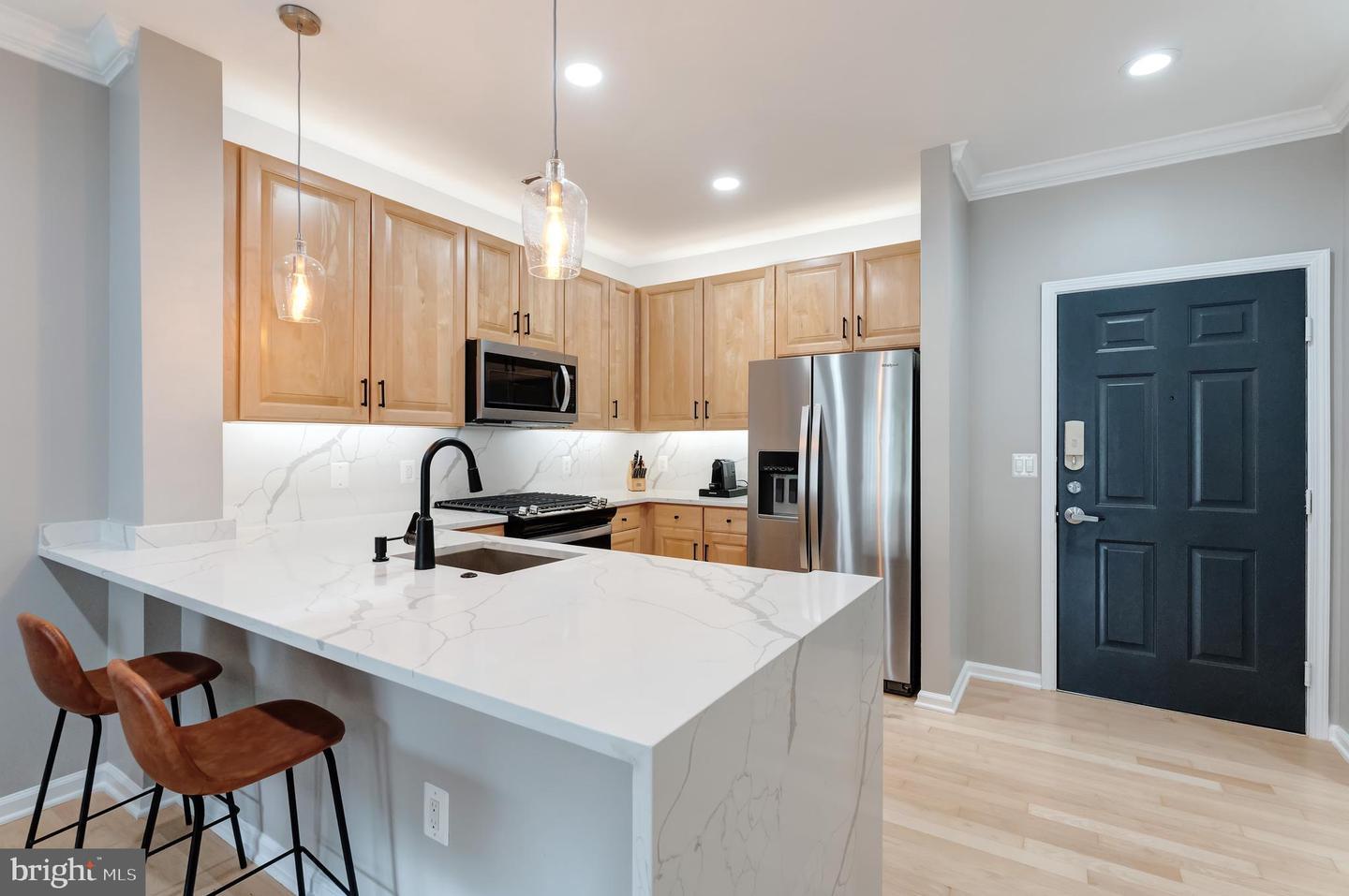 Property Photo: 12001 Market Street 330 VA 20190