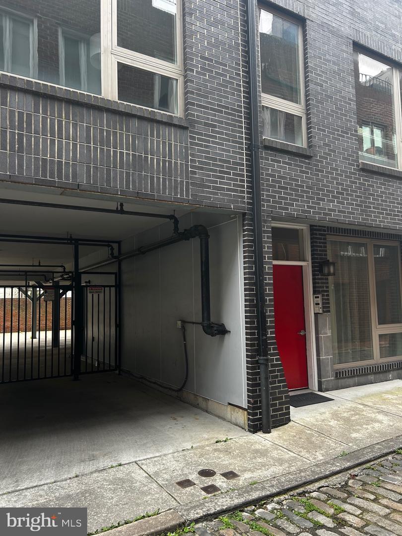 Property Photo:  110 Naudain Street 12 4  PA 19147 