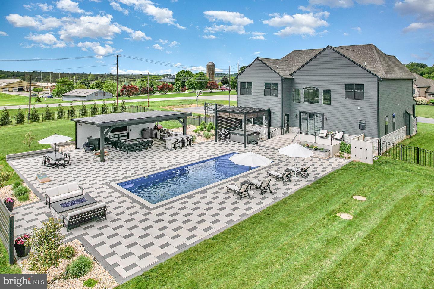 Property Photo:  2 Freedom Court  PA 17050 