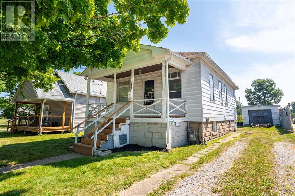 Photo de la propriété: 342 Queen Street ON N7T 2S2