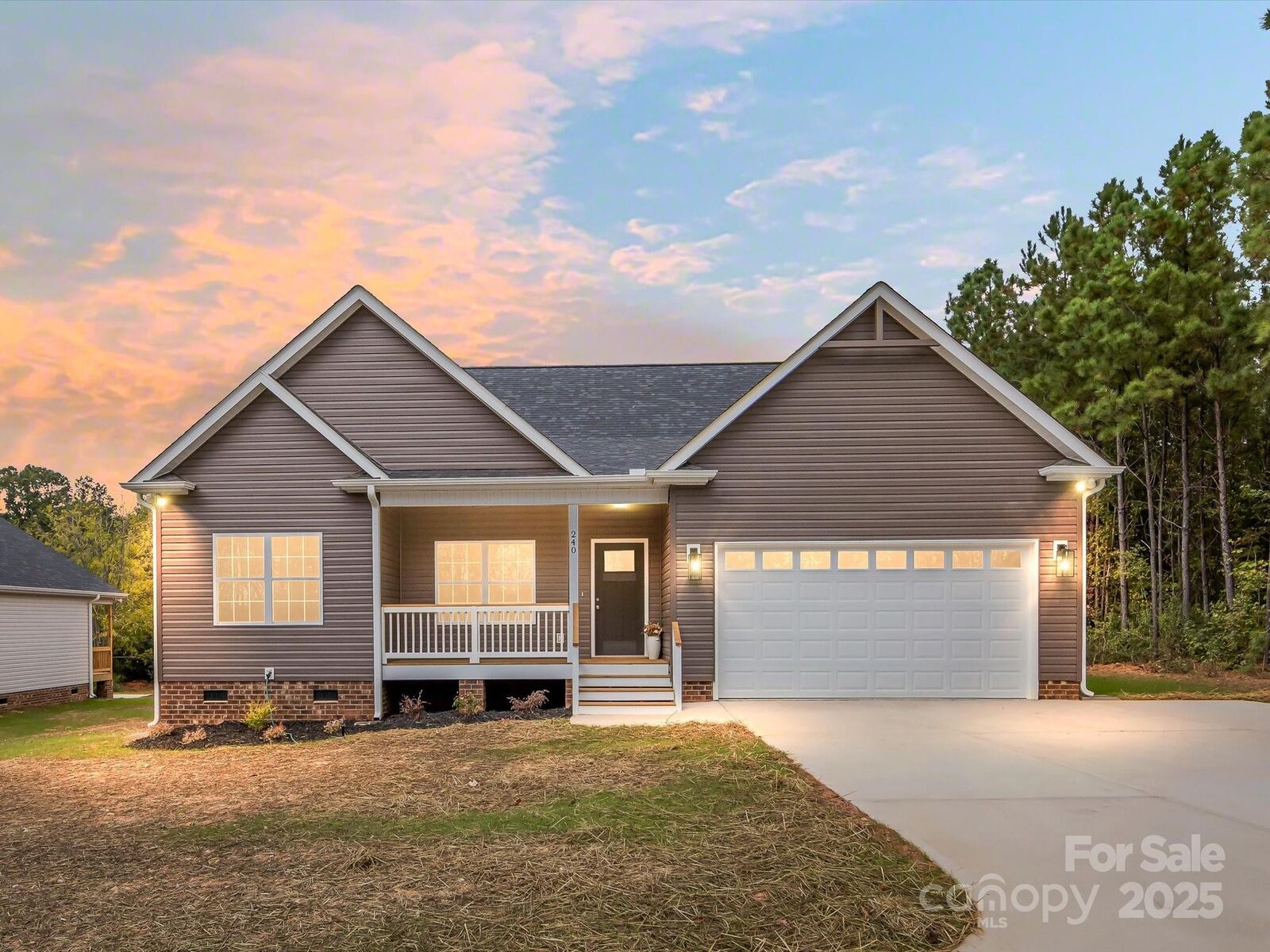 Property Photo:  240 Old Pinckney Road  SC 29745