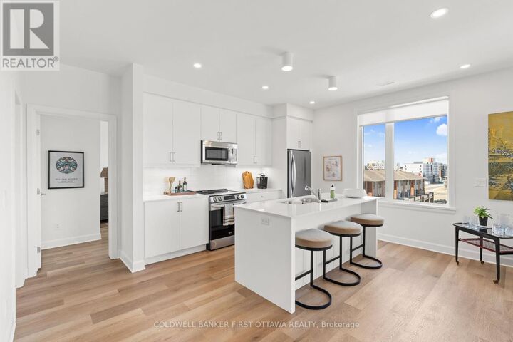 Photo de la propriété: 655 Wanaki Road 305 ON K1K 5B4