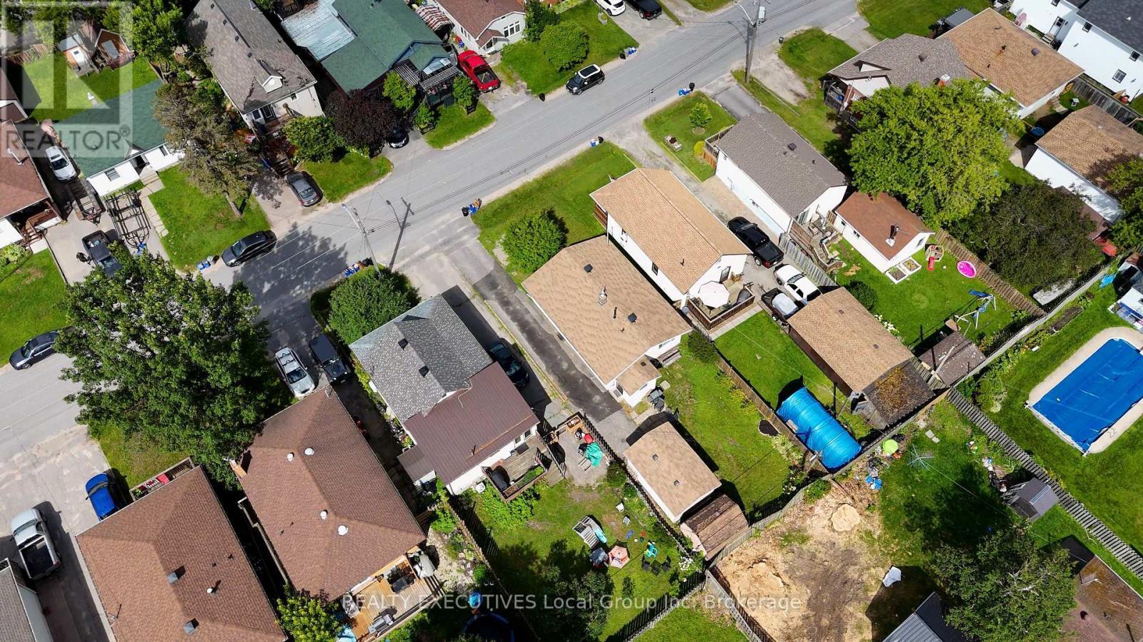 Property Photo:  48 Lee Avenue  ON P1A 2J7 