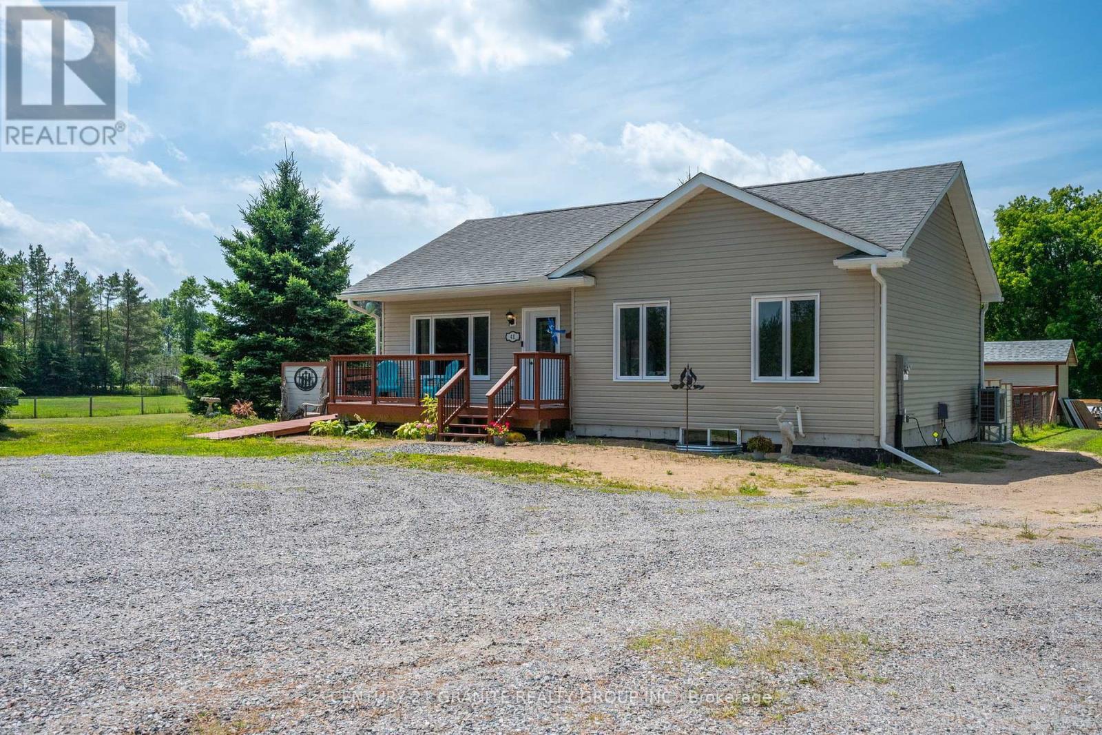 41 Maxwell Settlement Road  Bancroft (Bancroft Ward) ON K0L 1C0 photo