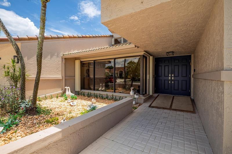 Property Photo: 1024 NW 99th Ave FL 33322