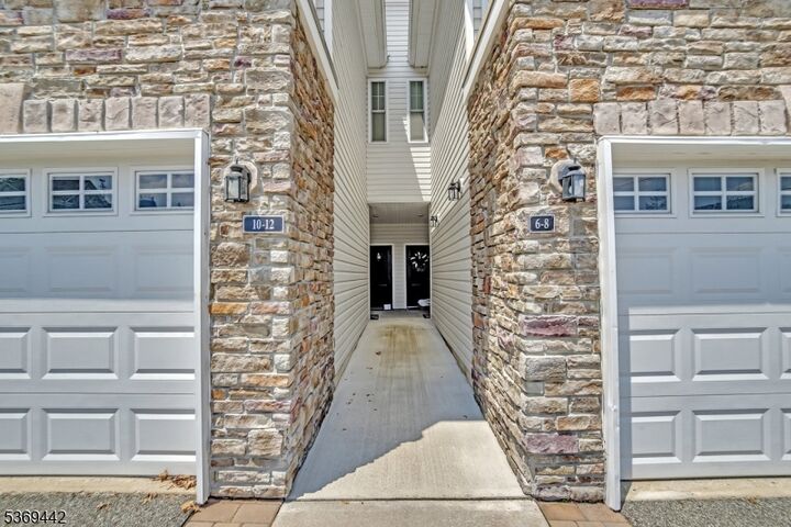 Property Photo: 12 Elston Ct NJ 07420