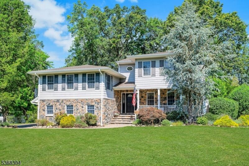 Property Photo: 8 Walker Dr NJ 07974