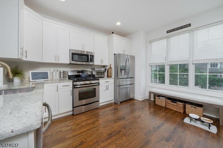Property Photo:  70 Bloomfield Ave 70  NJ 07021 