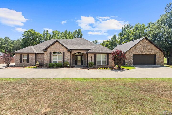 Property Photo: 2702 Houston Street TX 75662-9876