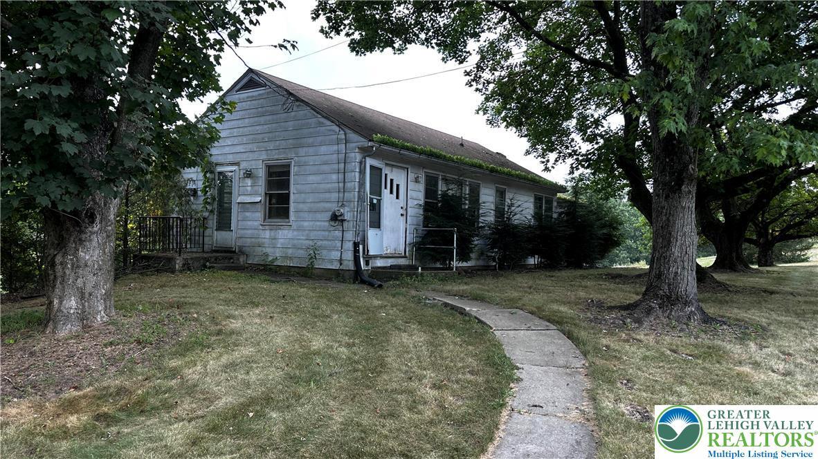 3741 Weidasville Road  Lowhill Twp PA 18078 photo