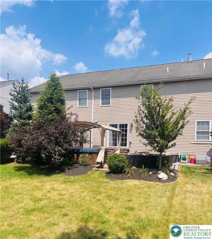 Property Photo: 1459 Mohr Circle PA 18062