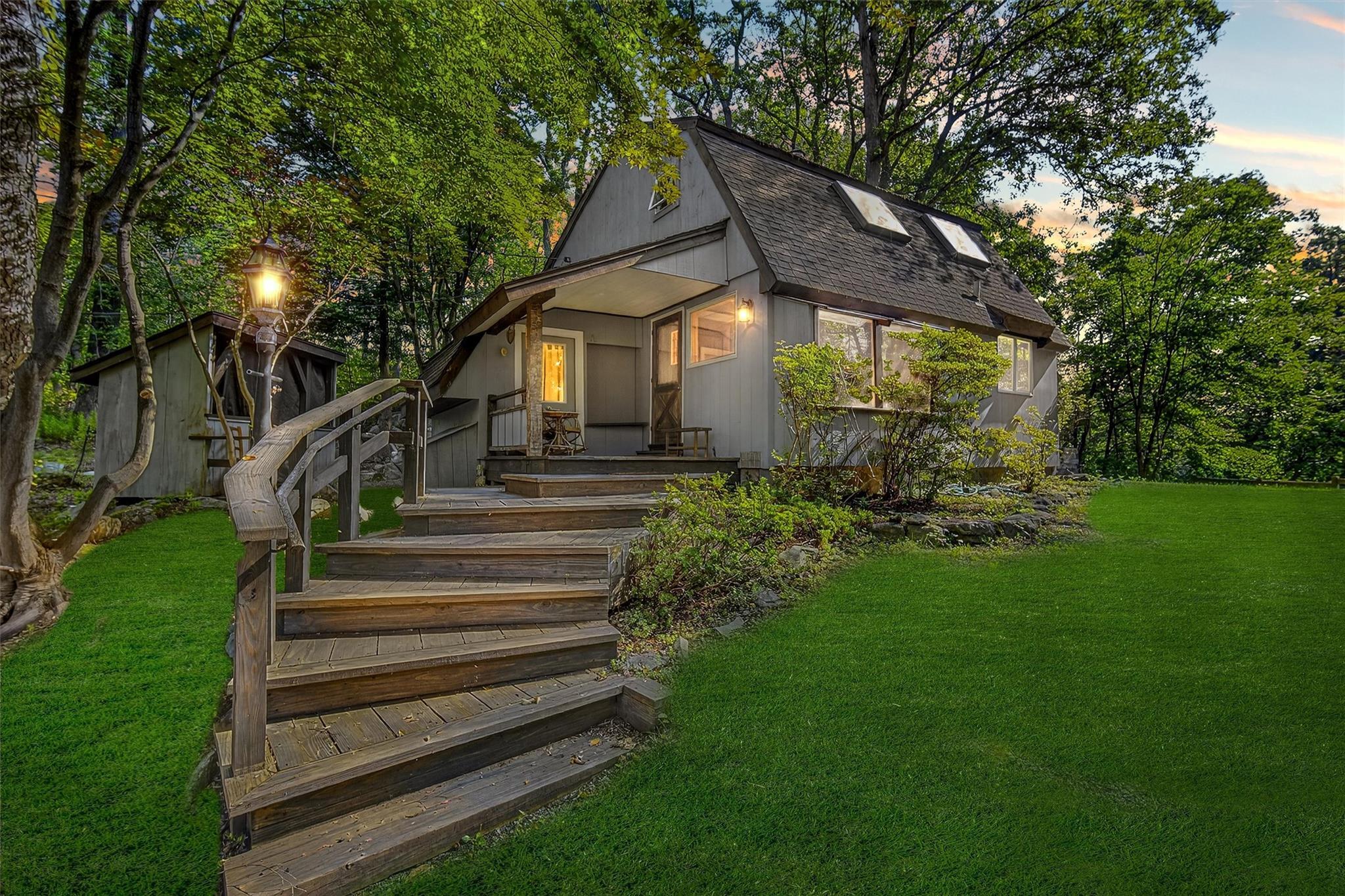 Property Photo:  41 Winston Lane  NY 10524 