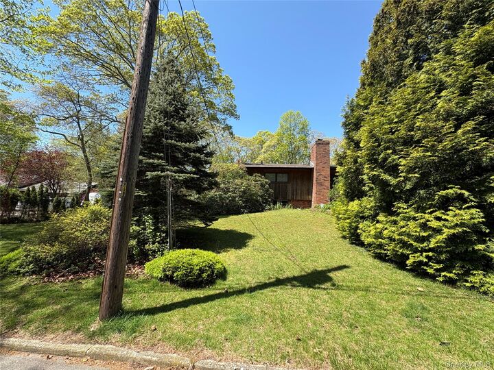 Property Photo: 6 Annette Lane NY 11940