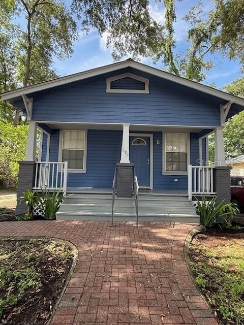 Property Photo: 1007 E Emma Street FL 33603