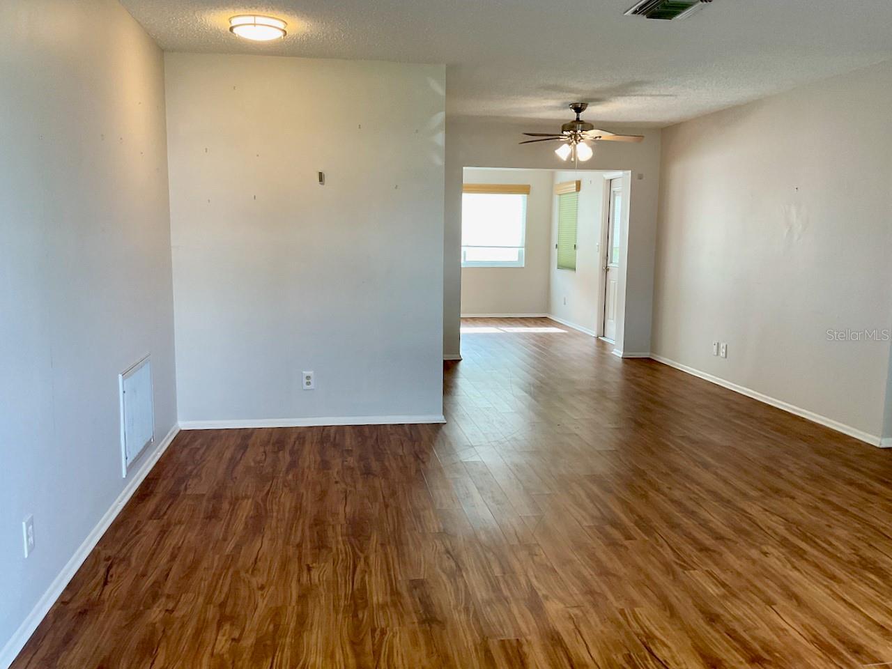 Property Photo: 9843 34th Way N 4 FL 33782