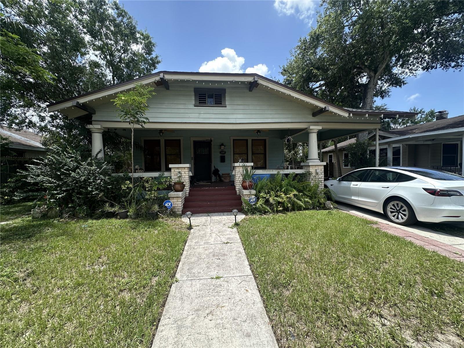 106 W Powhatan Avenue  Tampa FL 33604 photo