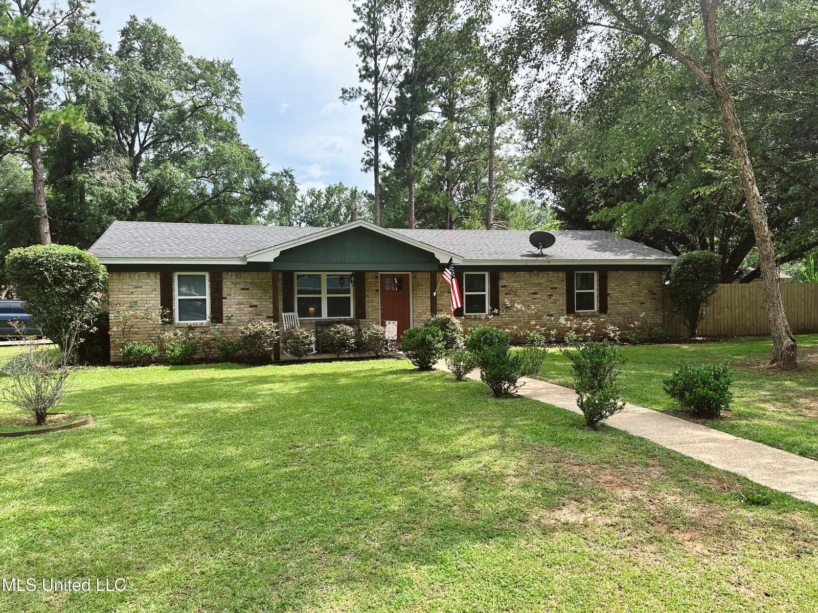 Property Photo: 167 Jane Drive MS 39452