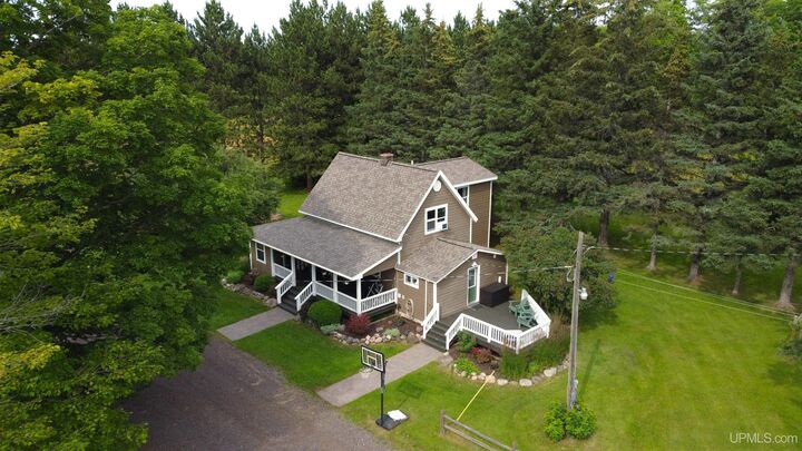 37485 Pike River Road  Chassell MI 49916 photo