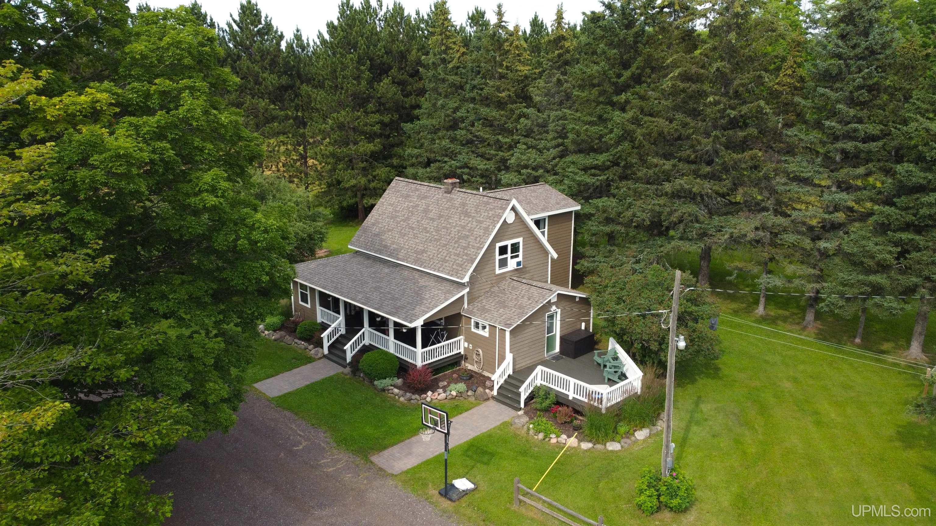 Property Photo: 37485 Pike River Road MI 49916