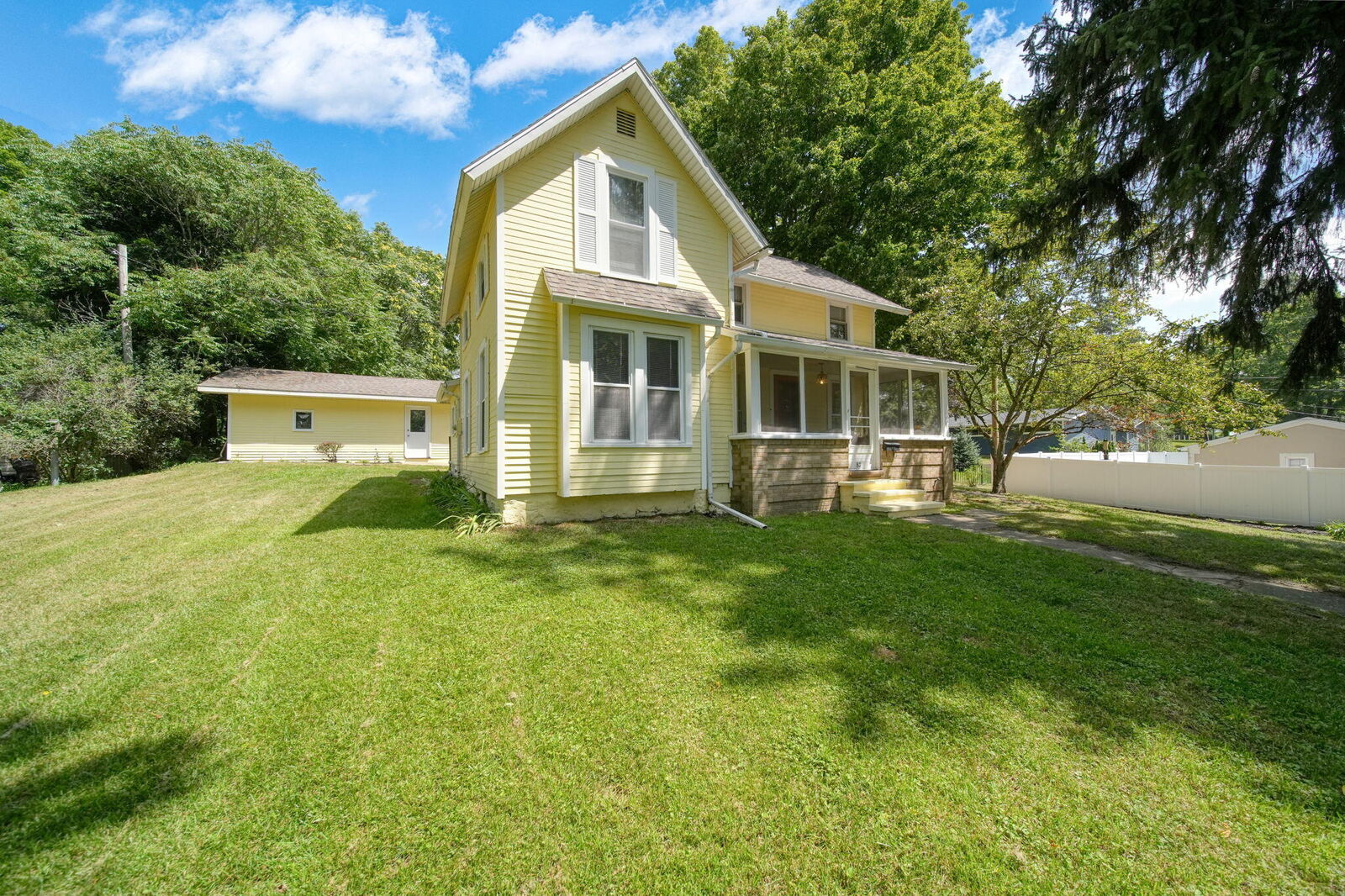 Property Photo: 87 State Street MI 49242