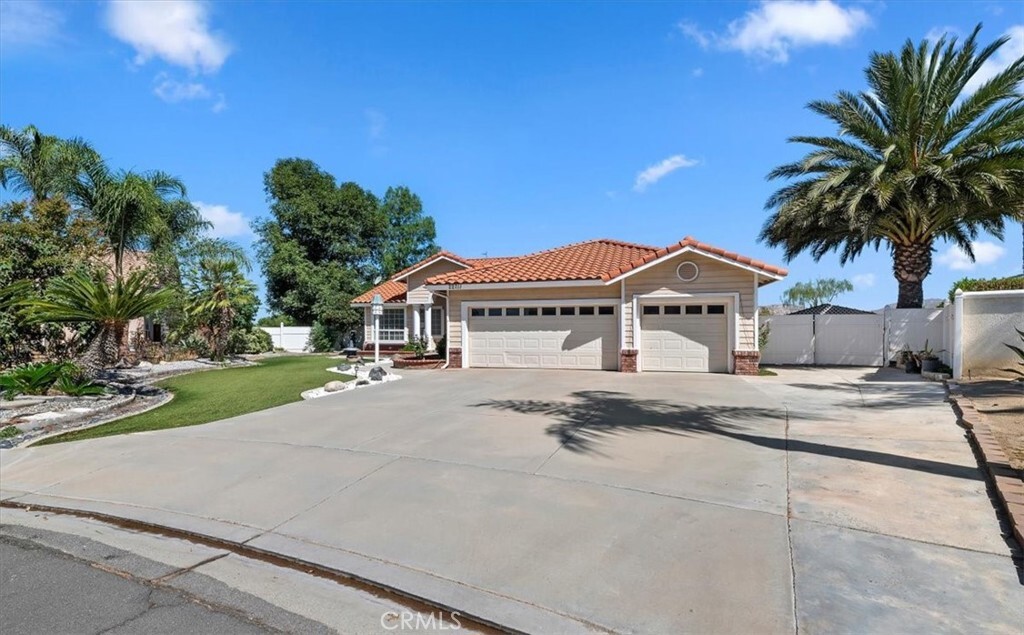Property Photo: 22711 Pebblestone Drive CA 92567