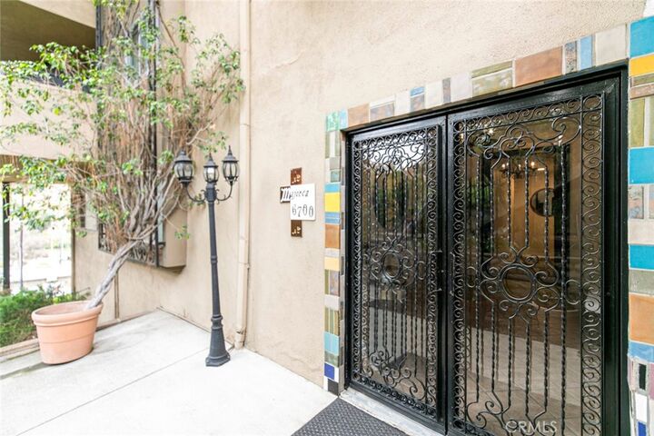 Property Photo:  6700 Hillpark Drive 302  CA 90068 