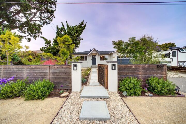 Property Photo:  1559 Seabright Avenue  CA 93433 