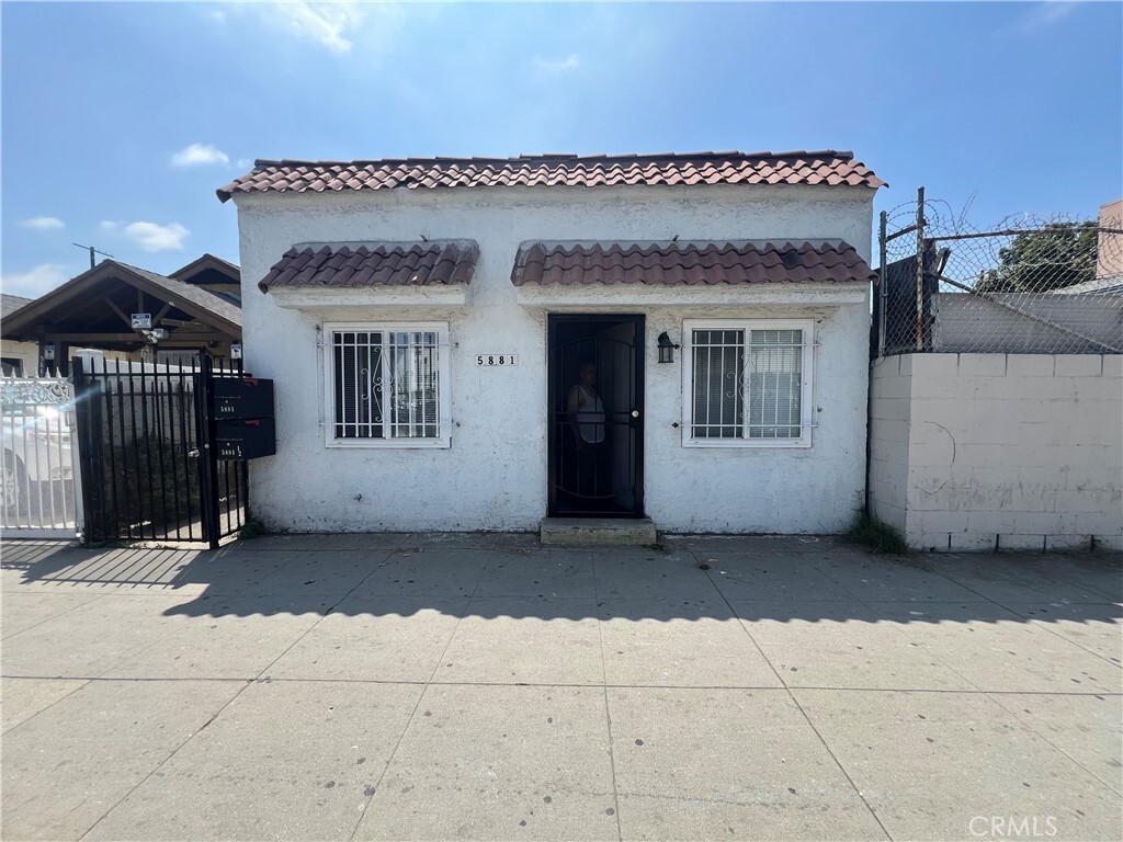 Property Photo:  5881 S Broadway  CA 90003 