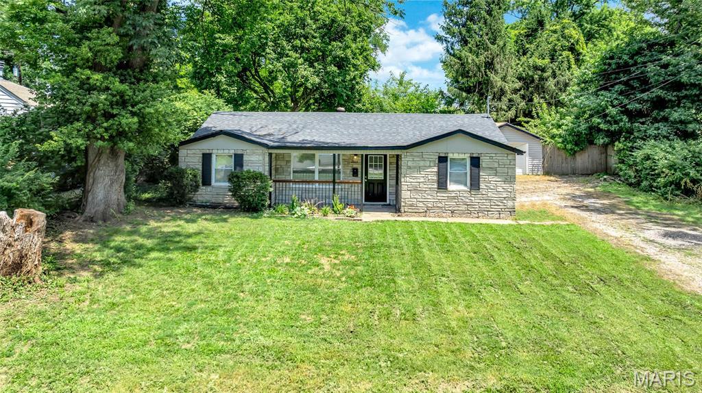 Property Photo: 2313 Meadow Drive IL 62226
