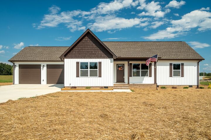 194 Beartown Road  Loretto TN 38469 photo