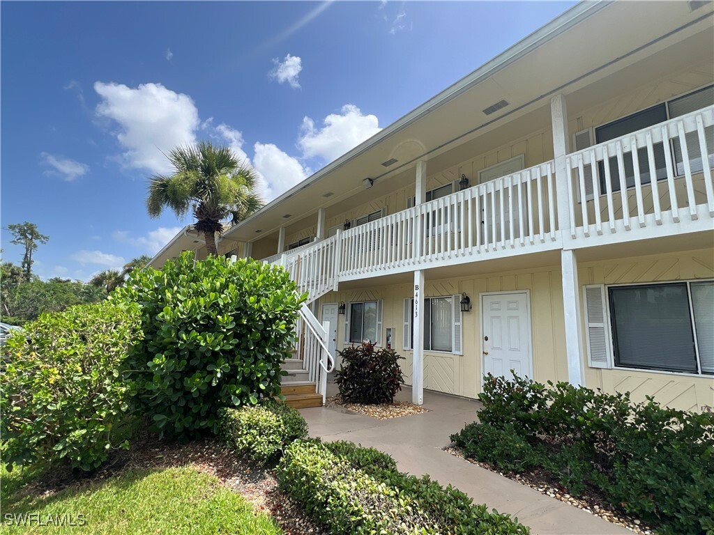 Property Photo: 4613 Bayshore Drive B7 FL 34112