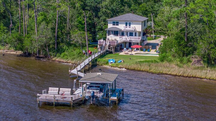 7121 Wells Avenue  Navarre FL 32566 photo