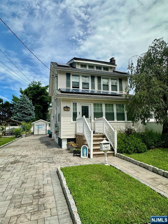 Property Photo:  178 Fairmount Avenue  NJ 07601 