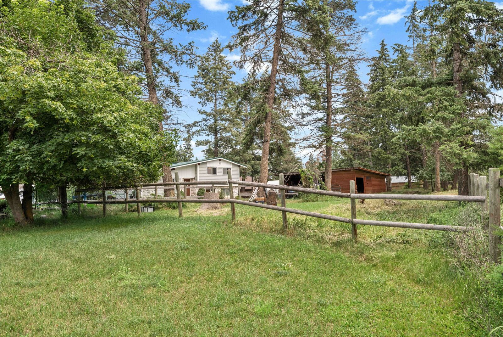 Property Photo:  1785 Hodgson Road  MT 59937 