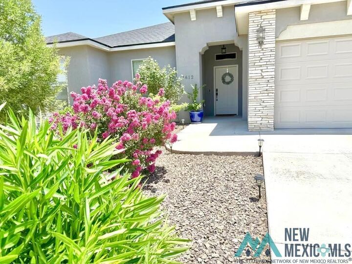 Property Photo: 1612 Redwood Loop NM 88220